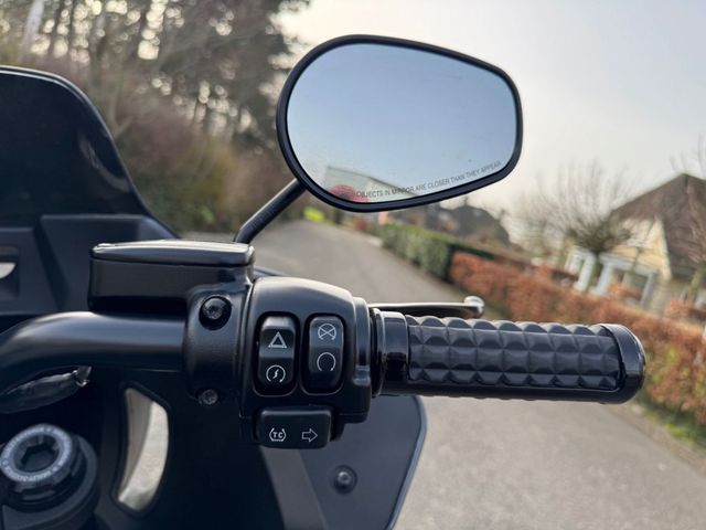 harley-davidson - low-rider-st