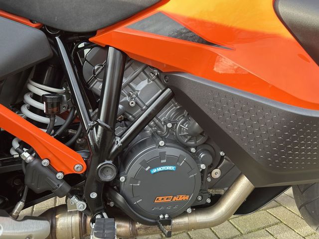 ktm - 1290-super-adventure-s