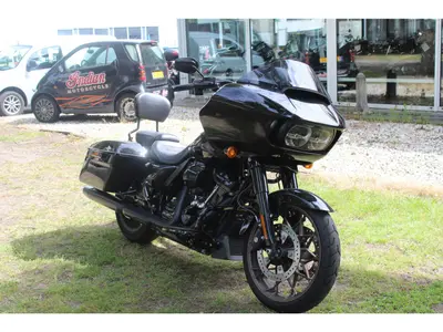 HARLEY-DAVIDSON ROAD GLIDE ST – foto 3