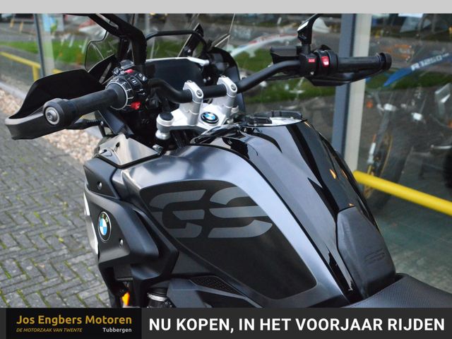 bmw - r-1250-gs-triple-black