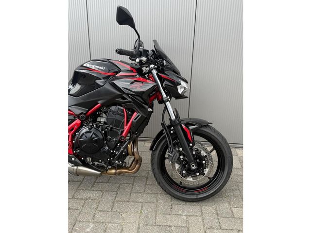 kawasaki - z650