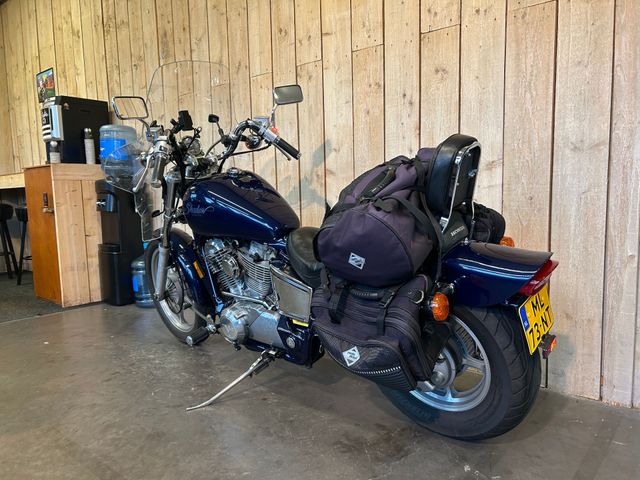 honda - vt-1100-c-shadow