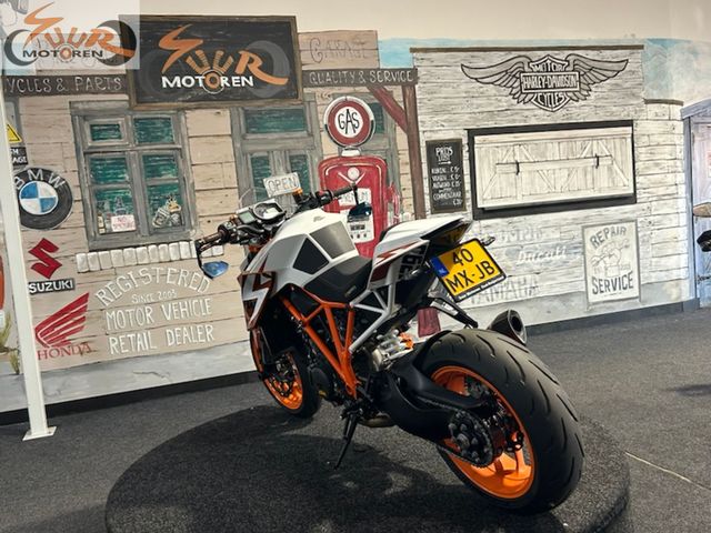 ktm - 1290-super-duke-r-se