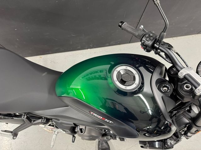 triumph - trident-660