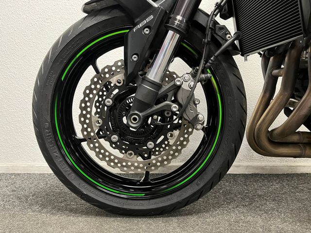 kawasaki - z900