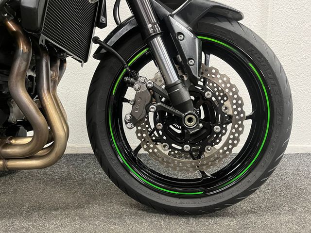 kawasaki - z900