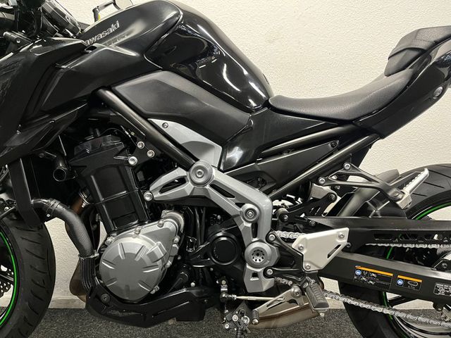 kawasaki - z900