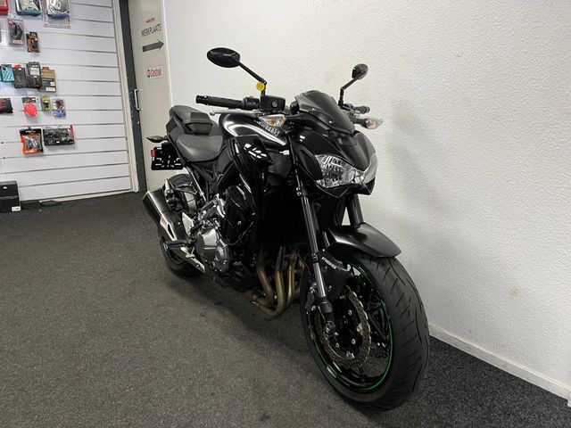 kawasaki - z900