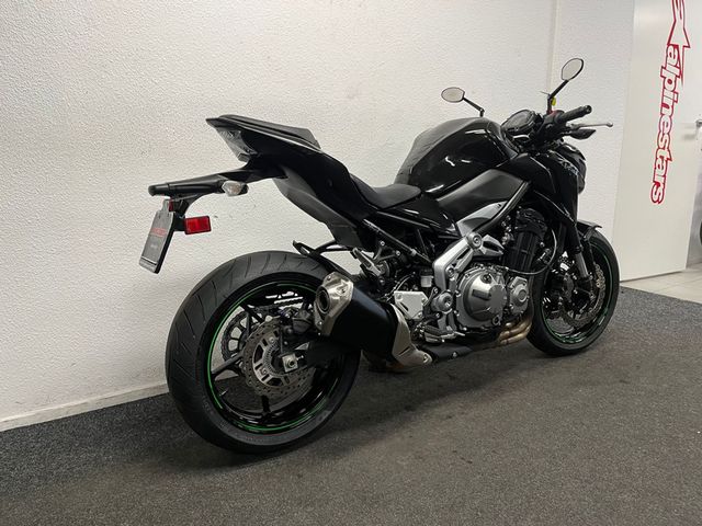 kawasaki - z900