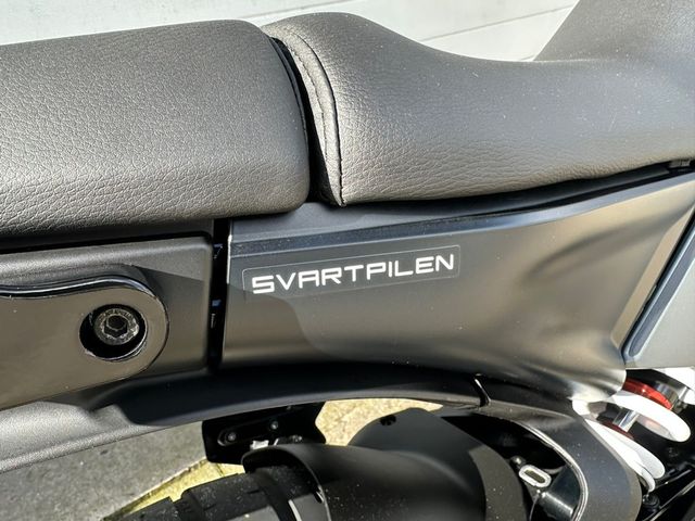 husqvarna - svartpilen-401