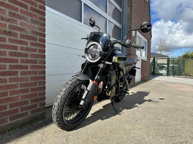 husqvarna - svartpilen-401