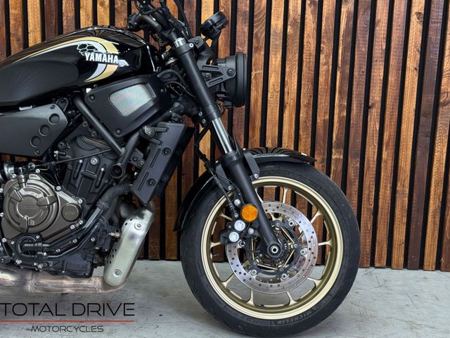 yamaha - xsr-700-abs