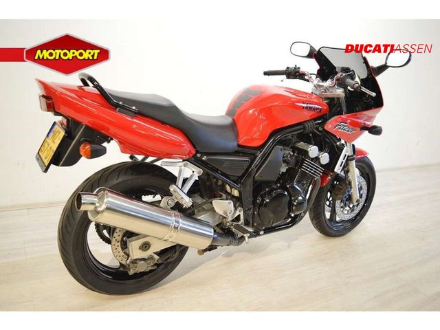 yamaha - fzs-600-fazer