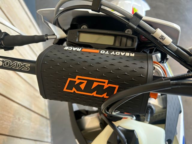 ktm - 300-exc-six-days
