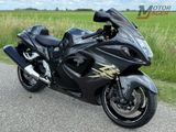 SUZUKI GSX-R 1300 HAYABUSA