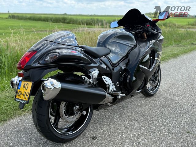 suzuki - gsx-r-1300-hayabusa