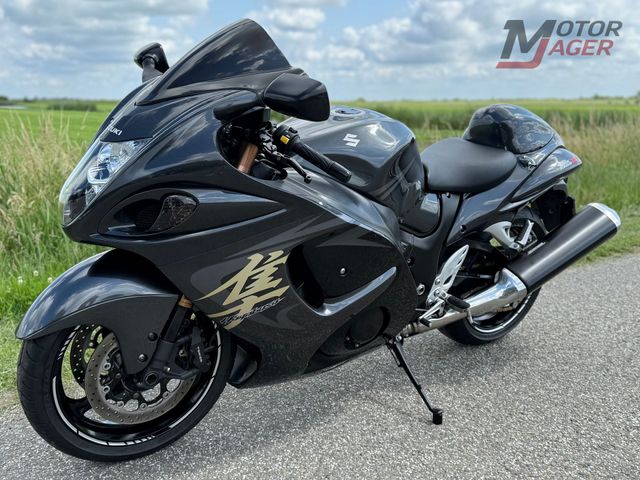 suzuki - gsx-r-1300-hayabusa