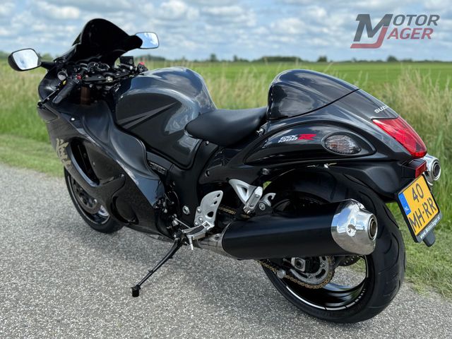 suzuki - gsx-r-1300-hayabusa