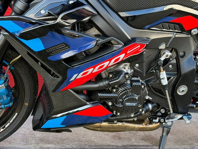 bmw - m-1000-r
