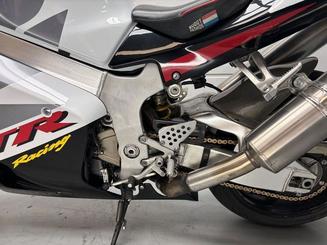 honda - vtr-1000-sp-2