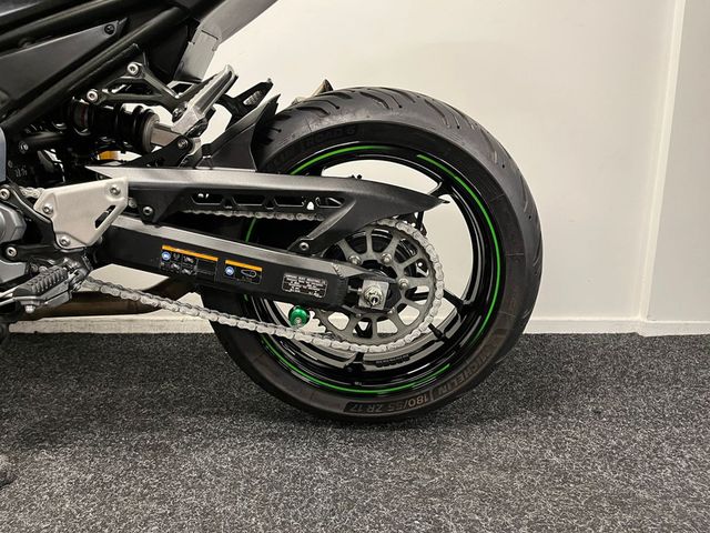 kawasaki - z900