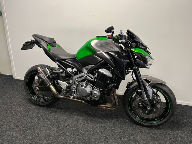 kawasaki - z900