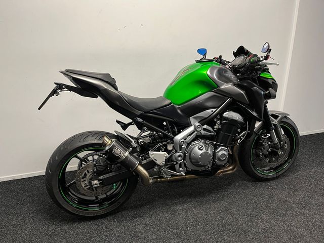 kawasaki - z900