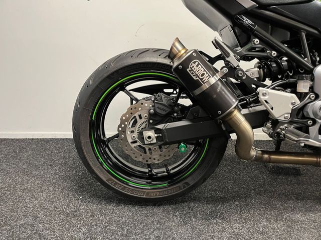 kawasaki - z900