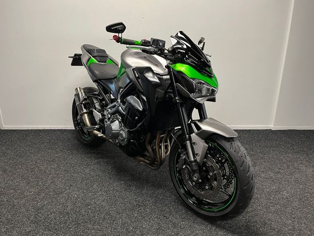 kawasaki - z900