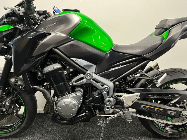 kawasaki - z900