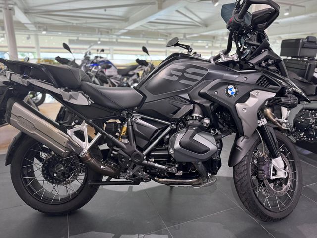bmw - r-1250-gs-triple-black