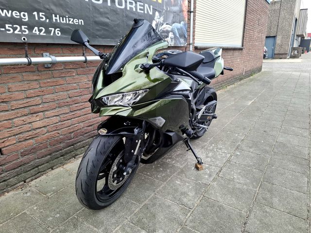 kawasaki - ninja-zx-4r