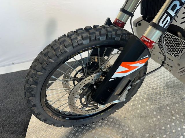 ktm - 890-adventure-r-rally