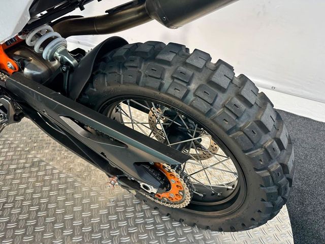 ktm - 890-adventure-r-rally