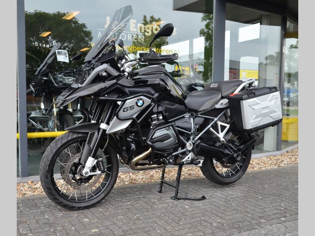 bmw - r-1200-gs-triple-black-edition