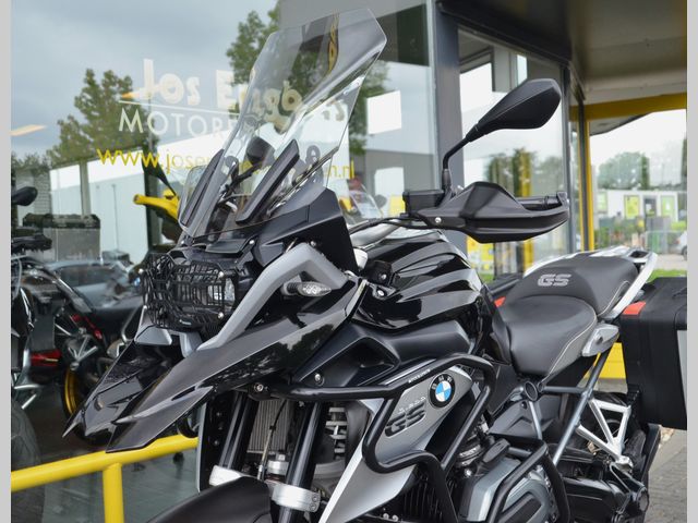 bmw - r-1200-gs-triple-black-edition