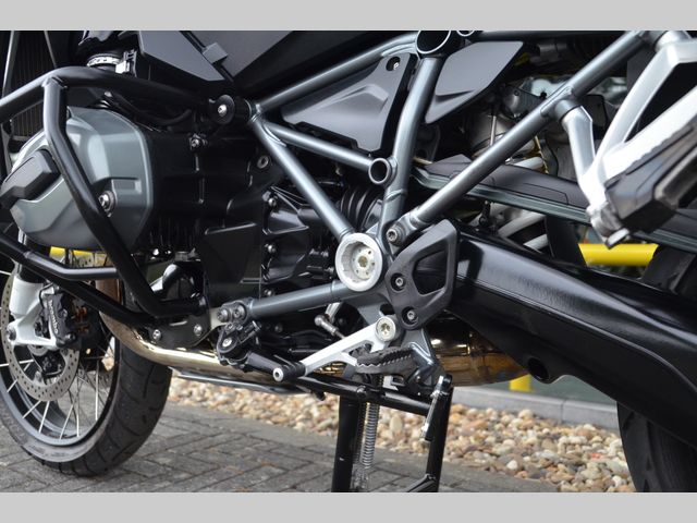 bmw - r-1200-gs-triple-black-edition