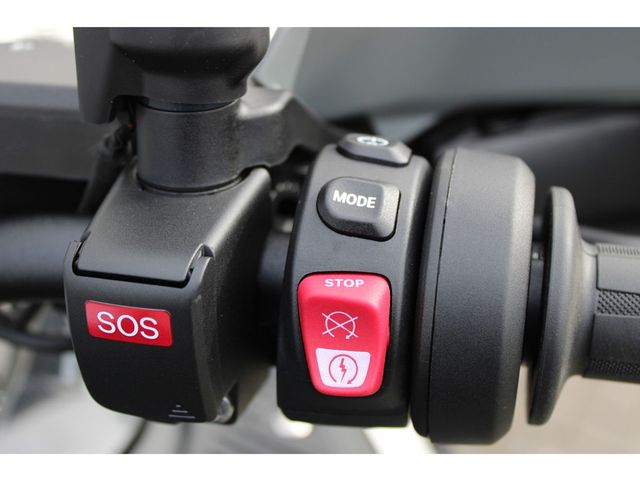 bmw - r-1300-gs-adventure