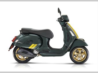 Vespa GTS Super Racing Sixties 300 2022 nieuw