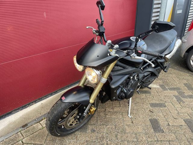 triumph - street-triple-675