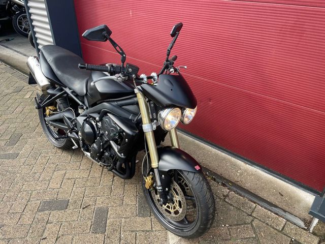 triumph - street-triple-675