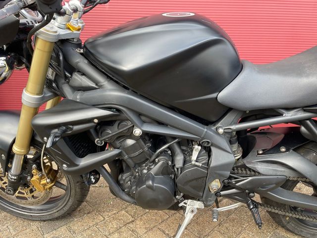triumph - street-triple-675