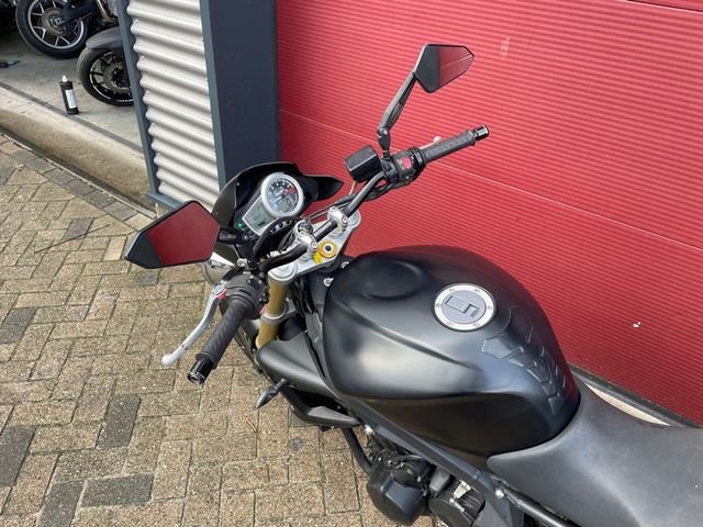 triumph - street-triple-675