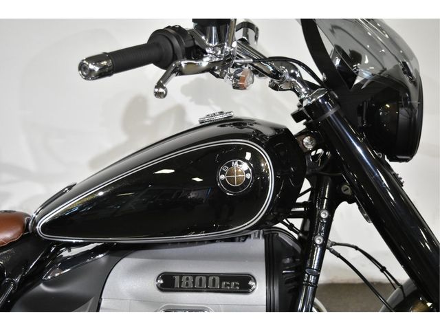 bmw - r-18