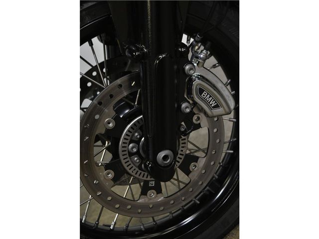 bmw - r-18