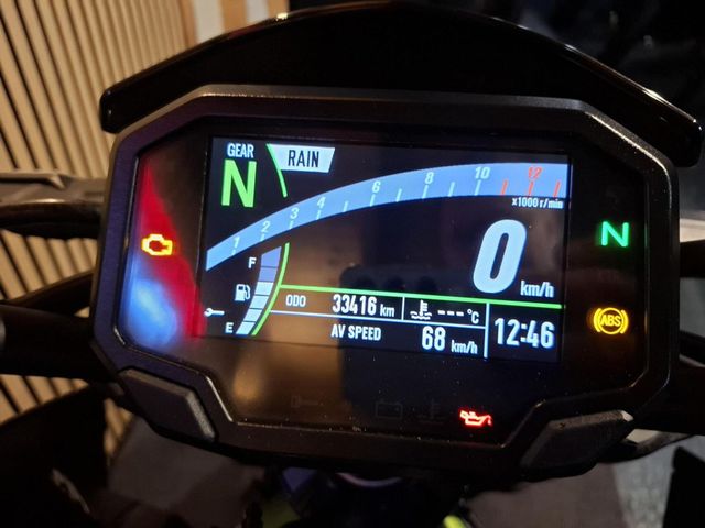 kawasaki - z900
