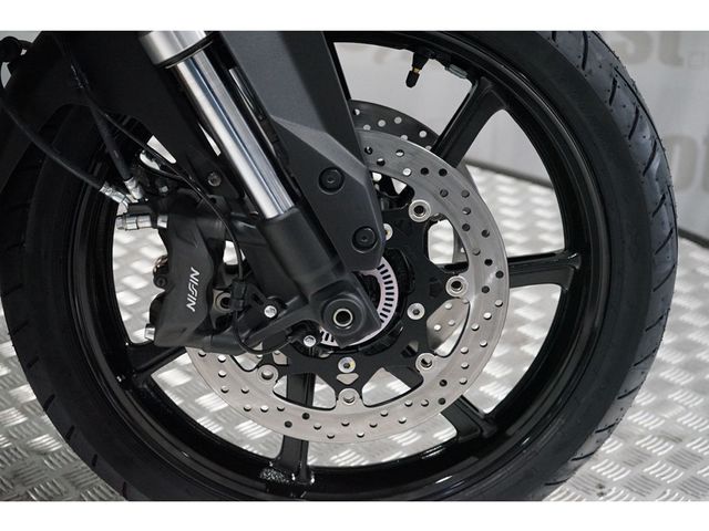 suzuki - v-strom-800