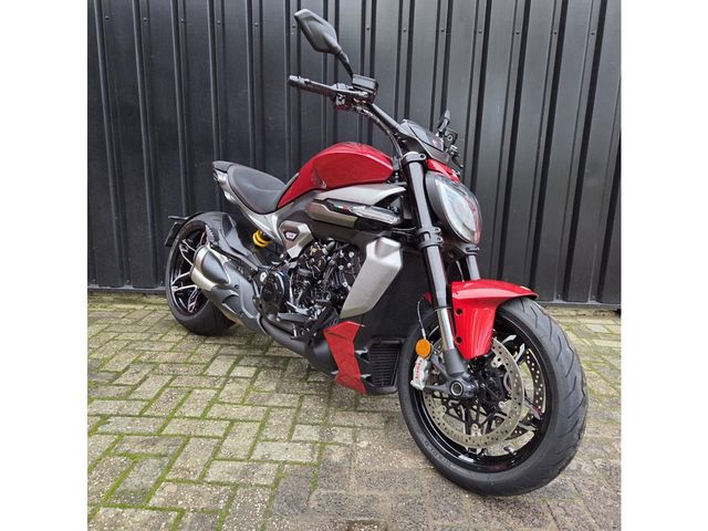 ducati - xdiavel-v4