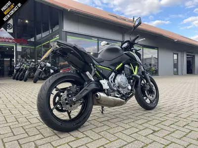 KAWASAKI Z650 – foto 3