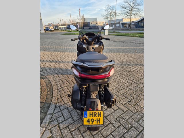 piaggio - mp3-530-hpe-advance-exlusive